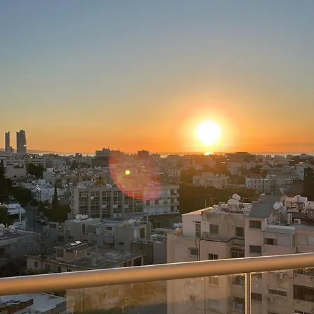 Apartment Meet Sunshine Center *