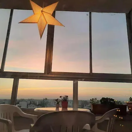 Meet Sunshine Center Apartment *